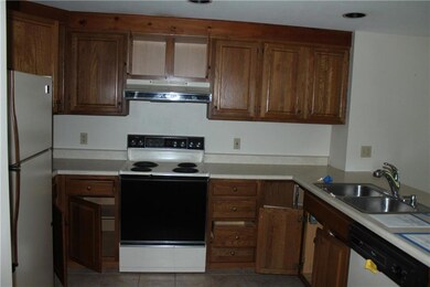 111 Bradley St unit 16, Saco, ME 04072 - photo 4