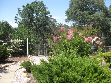 Back fencing