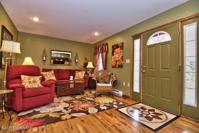 1192 Loyalville Outlet Rd, Harveys Lake, PA 18618 - photo 2