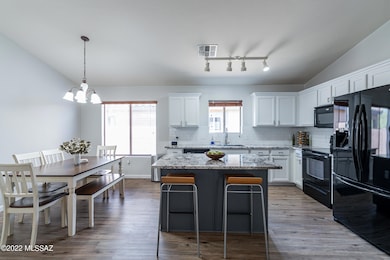 14C758DB-F201-44FA-AE41-896D0B8A3E1A