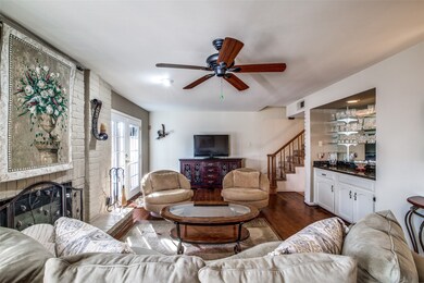 10284 Briar Forest Dr unit 26/1, Houston, TX 77042 - photo 3