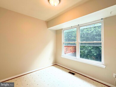 11504 Aldburg Way, Germantown, MD 20876 - photo 3