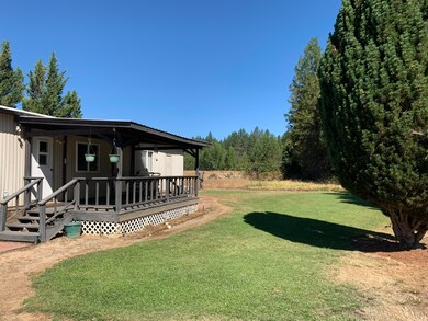 1661 Pine Grove Rd, Rogue River, OR 97537 - photo 2