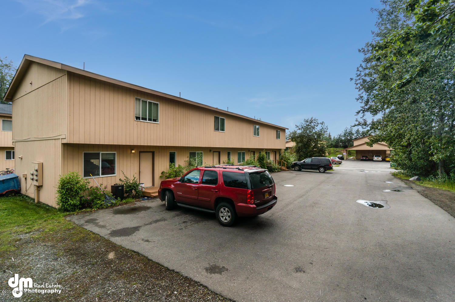 12541 Silver Fox Lane-large-005-Exterior
