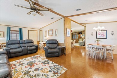 36639 Dina Dr, Zephyrhills, FL 33542 - photo 3