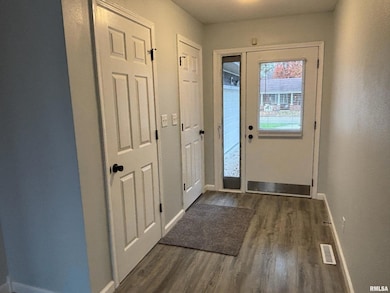 1208 5th St unit 1, Pawnee, IL 62558 - photo 2