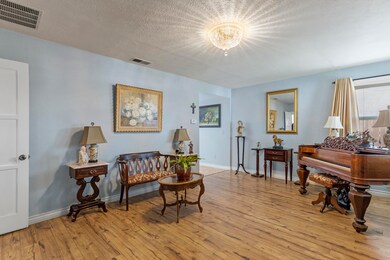 16045 Q St, Mojave, CA 93501 - photo 7