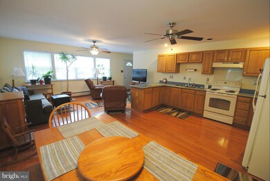 1618 Chesapeake Ln, Edgewater, MD 21037 - photo 6