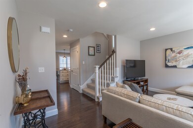 19 Adelaide Ave, Nashua, NH 03064 - photo 2