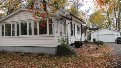 129 E Miller Rd, Lansing, MI 48911 - photo 3