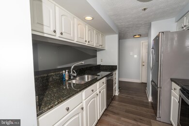 805 Deering Rd unit 7C, Pasadena, MD 21122 - photo 6