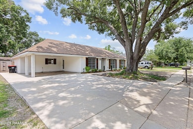 3-web-or-mls-808 Dulles Dr-3