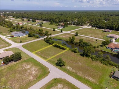 423 NE 31st Terrace, Cape Coral, FL 33909 - photo 4