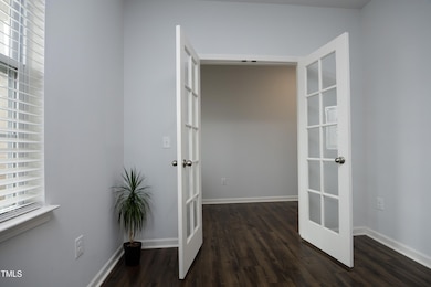 06OfficeDoors