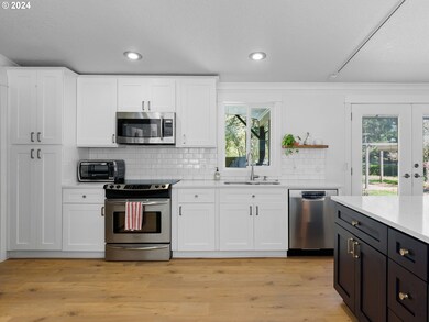 39736 SW Snowcrest Dr, Cornelius, OR 97113 - photo 5