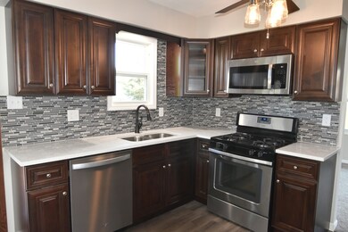 17719 Sycamore Ave, Country Club Hills, IL 60478 - photo 6