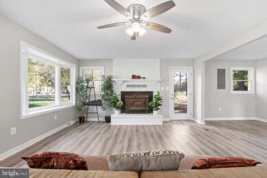 543 Mckinney Blvd, Colonial Beach, VA 22443 - photo 3