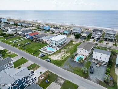 2916 E Beach Dr Oak Island NC 28465 USA-
