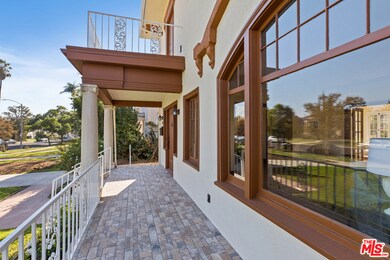 2109 Wellington Rd, Los Angeles, CA 90016 - photo 3