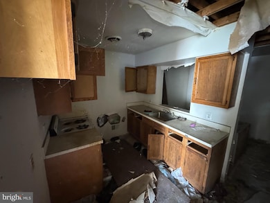 2812 Quantico Ave, Baltimore, MD 21215 - photo 5