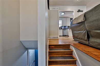 1400 NW A St, Blue Springs, MO 64015 - photo 3