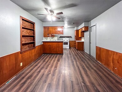 13934 Woodforest Blvd, Houston, TX 77015 - photo 4