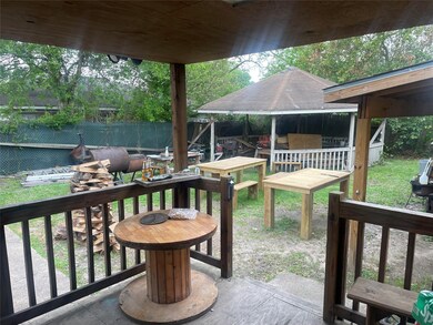 3403 Coal St, Houston, TX 77026 - photo 4