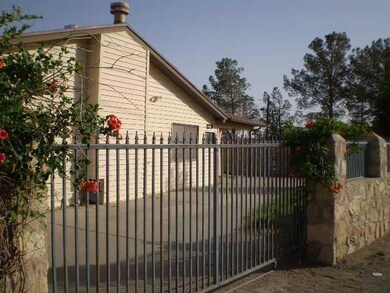 428 Lomaland Dr, El Paso, TX 79907 - photo 3