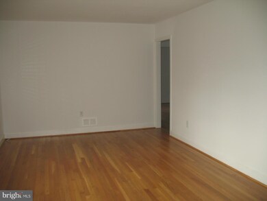 930 Briscoe St, Culpeper, VA 22701 - photo 4