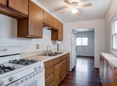 2911 119th St, Toledo, OH 43611 - photo 5