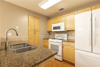 2014 River Heights Walk SE, Marietta, GA 30067 - photo 5