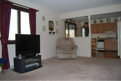 290 Tenby Chase Dr, Delran, NJ 08075 - photo 3