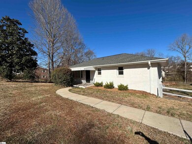 190 Seay Rd, Boiling Springs, SC 29316 - photo 2