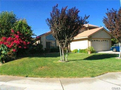 1297 Reyes Hernandez jr Ln, Colton, CA 92324 - photo 3