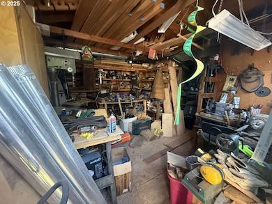 425 S 39th Place, Springfield, OR 97478 - photo 7