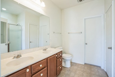 primary bdrm full bath
