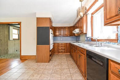 228 Gifford Rd, Westport, MA 02790 - photo 5