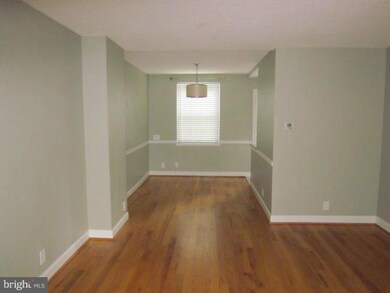 3072 S Abingdon St, Arlington, VA 22206 - photo 3