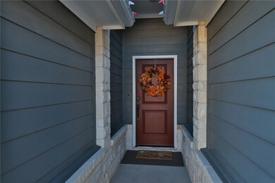 3417 Calmar Ct, Bryan, TX 77808 - photo 4