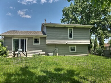 2961 W Vermont Ave, Waukegan, IL 60087 - photo 3