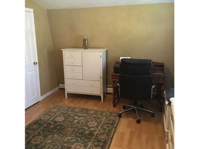 Studio/Study/Office.