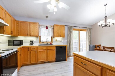 2201 Maish Ct, Des Moines, IA 50320 - photo 6