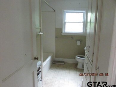 618 618 Beckley St, Kilgore, TX 75662 - photo 6