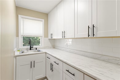 75 Baldwin St, Pawtucket, RI 02860 - photo 6