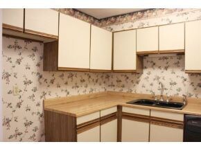 2ND PICTURE OF KITCHEN