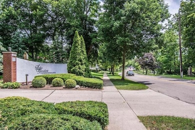 1321 W Main St, Lake Geneva, WI 53147 - photo 3