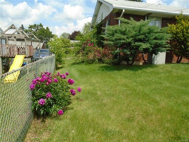2318 S 3rd St, Allentown, PA 18103 - photo 5