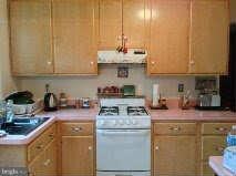 810 Fulton Ave, Falls Church, VA 22046 - photo 3