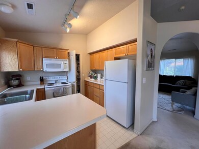 Kitchen (2)