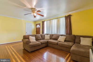 6406 Inlet St, New Carrollton, MD 20784 - photo 3